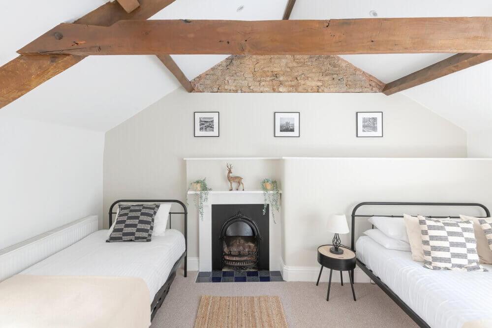 Cotswold Manor House - Country House Retreat With Hot Tub, Ideal For Large Groups Petty France Exterior photo