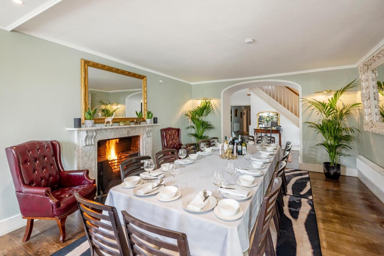 Cotswold Manor House - Country House Retreat With Hot Tub, Ideal For Large Groups Petty France Exterior photo
